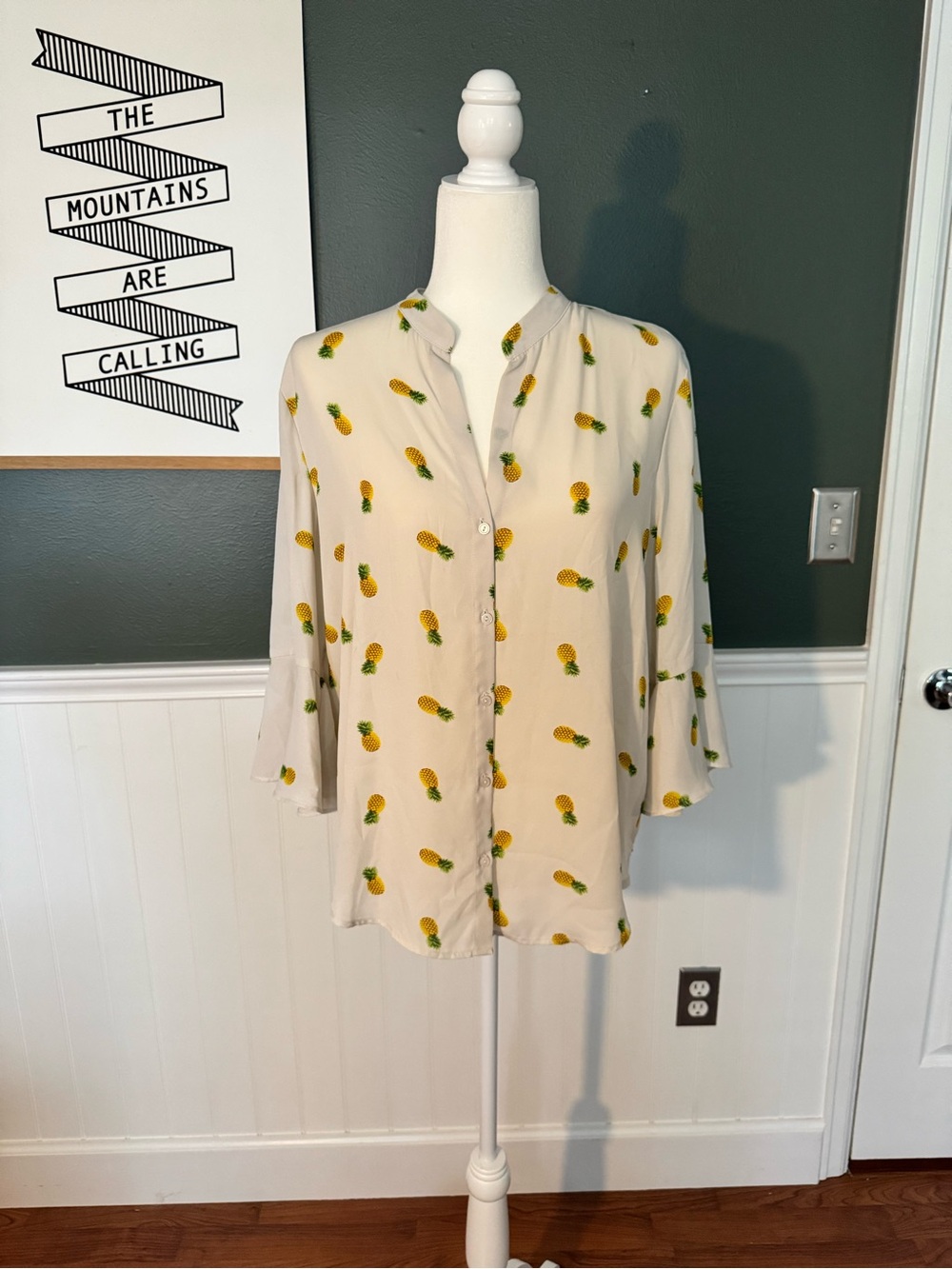 Beige Pineapple Print Button-Front Women’s Top